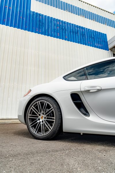 Porsche Cayman – Image 2
